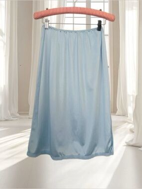 VTG BESTFORM Light Blue Nylon Half Slip Size M